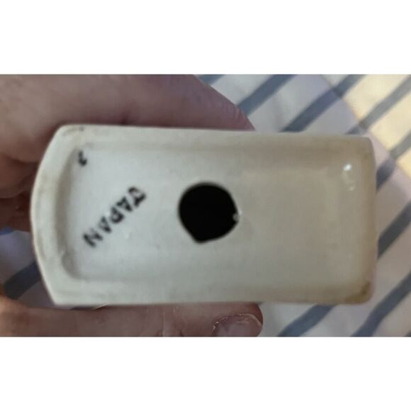 Vintage Preplacement paprika Book Spice Shaker - Picture 3 of 3